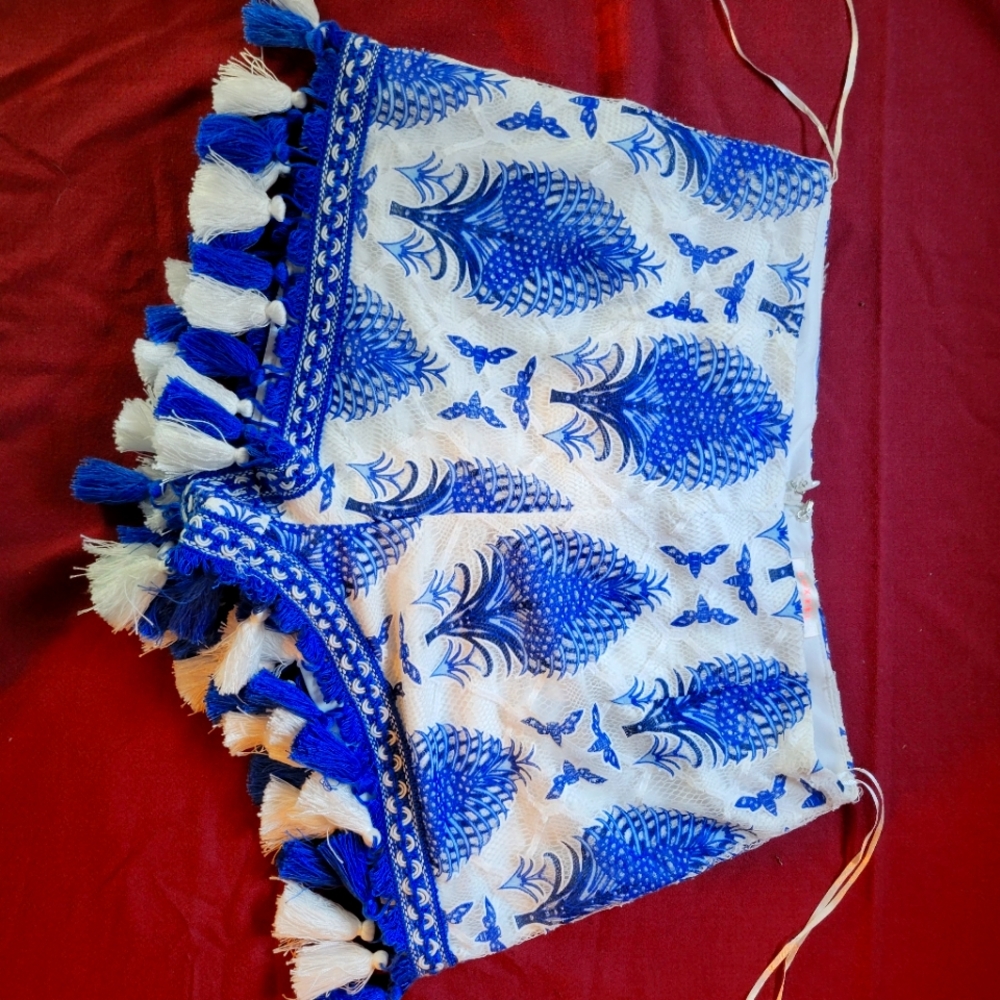 Luxel blue patterned shorts!